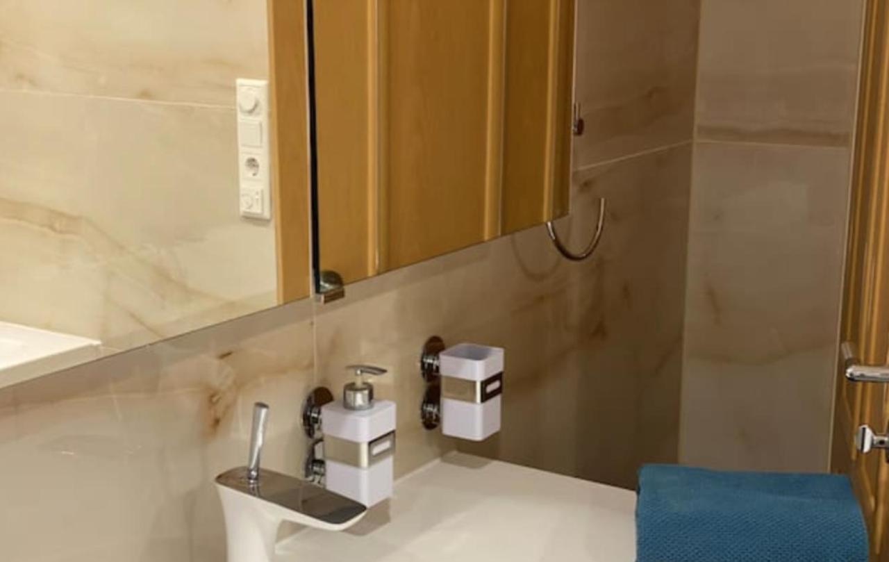 Lux Apartment Near Frankfurt! Mörfelden-Walldorf Exteriör bild